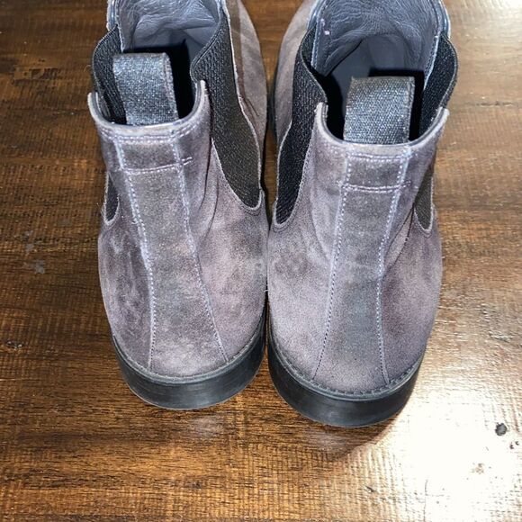 To Boot New York Adam Derrick Gray Chelsea Boots Suede Ankle size 10 - Picture 3 of 9